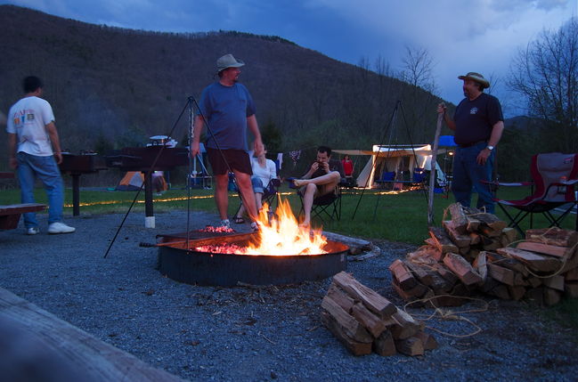 Expert cooks preparing the fire for cooking
Erik and Keith
Seneca Rocks, WV
Keywords: senecarocks2009
