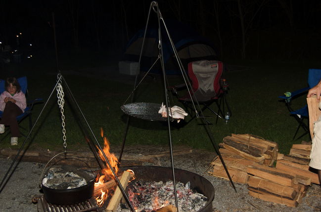 Roasting chickens over the campfire
Seneca Rocks, WV
Keywords: senecarocks2009