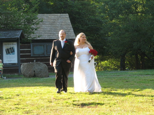 Julie and Mike arrive for the reception
Wedding Day August 5, 2006
Big Meadows Campground
Shenandoah National Park, VA
Keywords: Mike Jule_Roetto