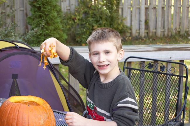 Pulling out the pumpkin guts
Keywords: James Halloween