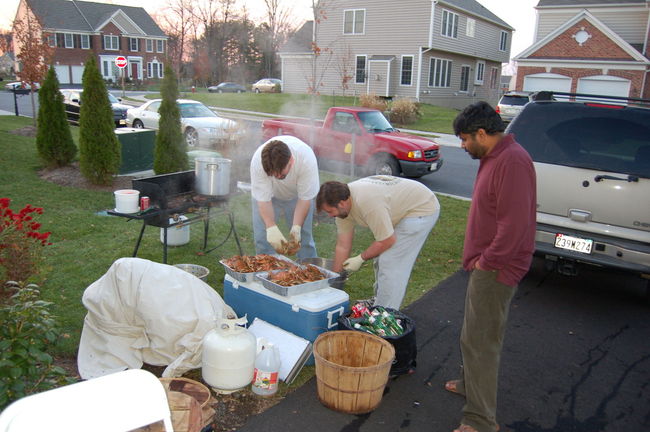 Erik Keith and Venkat
dealing with the crabs
Keywords: crabs