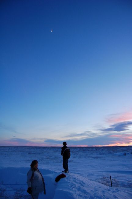 Julie James and the moon
Carpenter, WY
Christmas Day, 2006
Keywords: James Julie Wyoming
