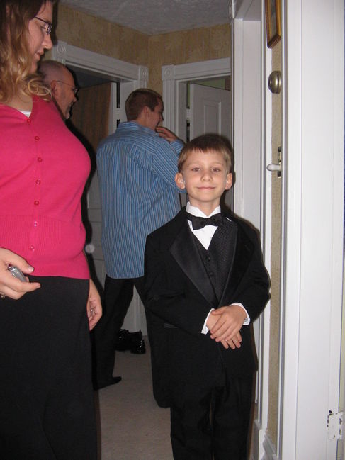 James trying on his tux
Before Emily's wedding
Sept. 29, 2006
Keywords: James wedding