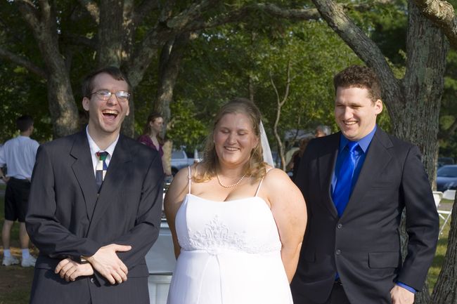 Daniel , Julie, Thomas
Brothers and sister 
Wedding Day, August 5, 2006
Keywords: Thomas, Julie, Daniel