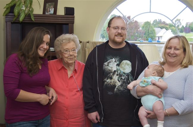 Family Picture
Emly, MawMaw, Mike, Leia, Mom
