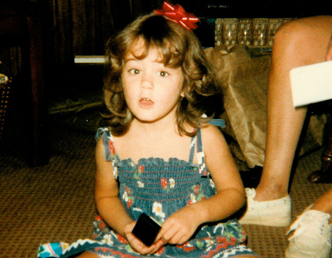 Emily's birthday
around 1983
Keywords: Emily birthday