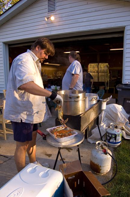Erik serving crab
Keywords: crab2007