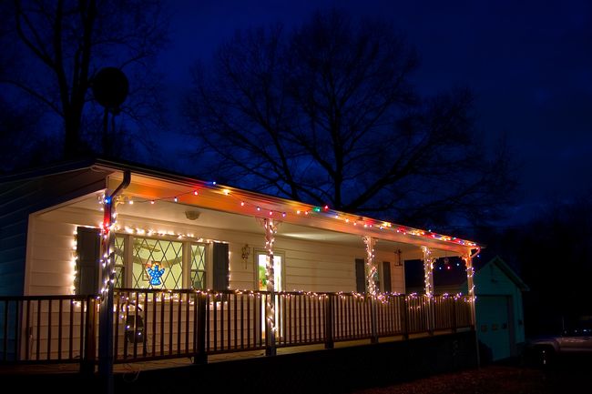 Christmas Lights on the house
Keywords: house