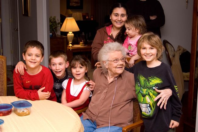 Mawmaw and the great-grandkids
Thanksgiving 2007
Keywords: Mawmaw