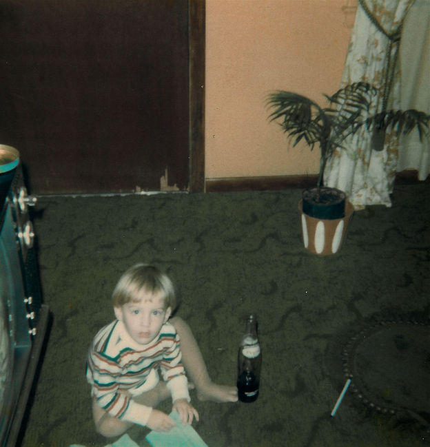 Mike on the floor
1976
Keywords: 1976